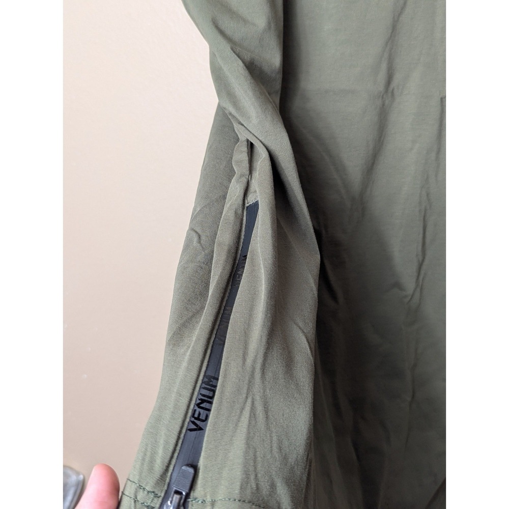 Venum Laser T-Shirt Mens XXL Olive Green Longline Side Zip Waterproof MMA - Picture 9 of 12